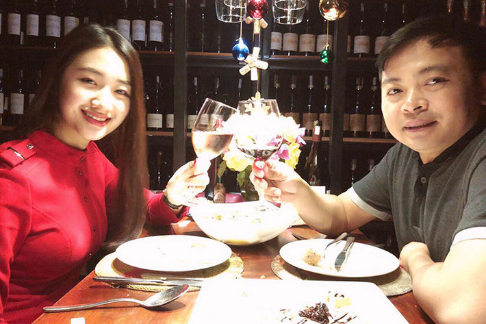 Đến nay, Thu Ngân hiếm khi chia sẻ về cuộc sống hôn nhân. Cô cũng giữ bí mật chuyện mang bầu và sinh con. Gần đây, sao Việt này thỉnh thoảng đăng tải hình ảnh bên chồng con. Ảnh: FBNV