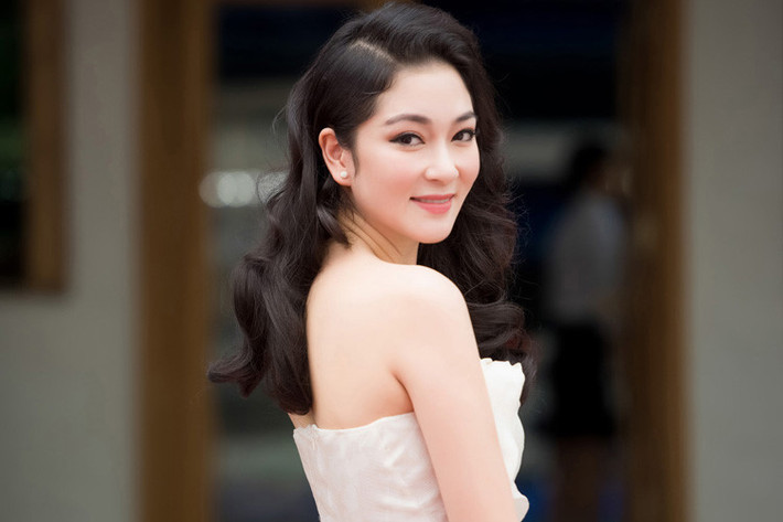 Hình ảnh Nguyễn Thị Huyền xinh đẹp tại một sự kiện vào năm 2016. Ảnh: Lê Chí Linh