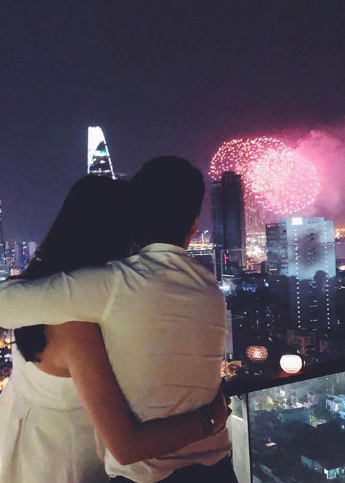 Trước khi công khai hẹn hò, Phan Thành không ít lần viết lời ngôn tình gửi đến Xuân Thảo.