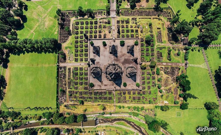 Đền thờ thần Hindu Prambanan, Indonesia.