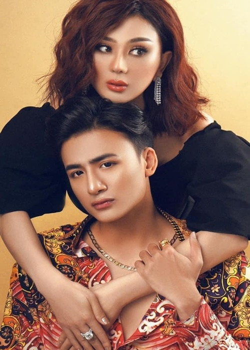 Cả hai đã tung một số bộ ảnh chung khá tình tứ. Ảnh: FBNV