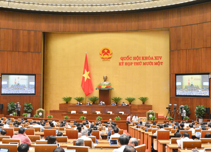 Quy trình bầu Thủ tướng Chính phủ sẽ được thực hiện trong buổi chiều. Trước tiên, Ủy ban Thường vụ Quốc hội báo cáo Quốc hội kết quả thảo luận tại đoàn về dự kiến nhân sự để bầu Thủ tướng Chính phủ. Sau đó, Chủ tịch nước báo cáo Quốc hội việc giải trình, tiếp thu ý kiến của ĐBQH về dự kiến nhân sự để bầu Thủ tướng Chính phủ.