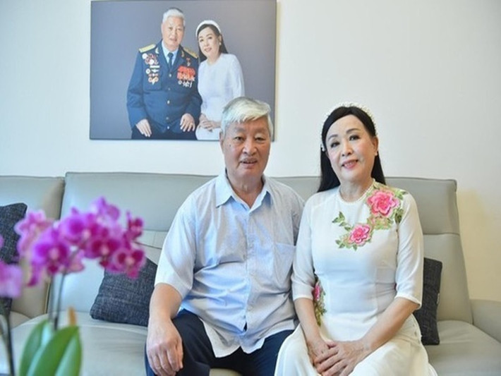 NSND Thu Hiền gắn bó với Anh hùng lực lượng vũ trang Vũ Ngọc Đỉnh. Chồng hơn nữ nghệ sĩ 12 tuổi. Ảnh: Vietnamnet.