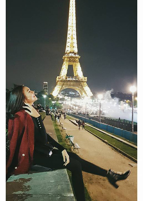 Thanh Hằng “lạc lối” ở Paris trong chuyến công tác.