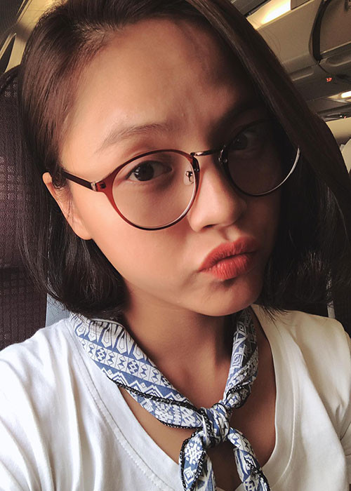Thu Quỳnh “Sống chung với mẹ chồng” suýt lỡ chuyến công tác vì quên.