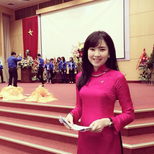 Nhan sắc xinh đẹp, chiều cao lý tưởng 1m72 cùng khả năng ăn nói lưu loát, MC Mai Ngọc hiện vẫn luôn nhận được sự yêu mến của đông đảo khán giả.