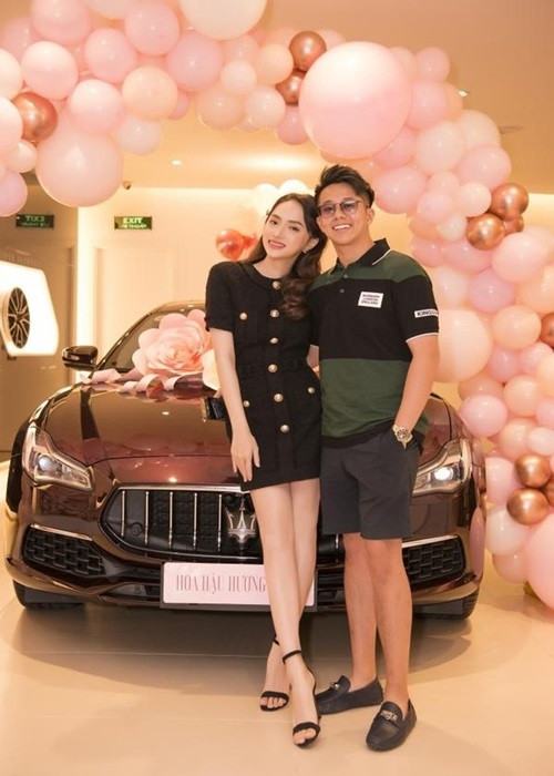 Chuyện tình cảm của Hương Giang và Matt Liu được gia đình nữ ca sĩ chuyển giới ủng hộ. Ảnh: Yeah1music