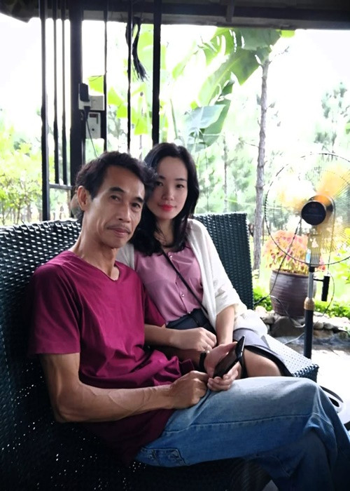 Phú Đôn đón sinh nhật bên bà xã cách đây ít ngày.