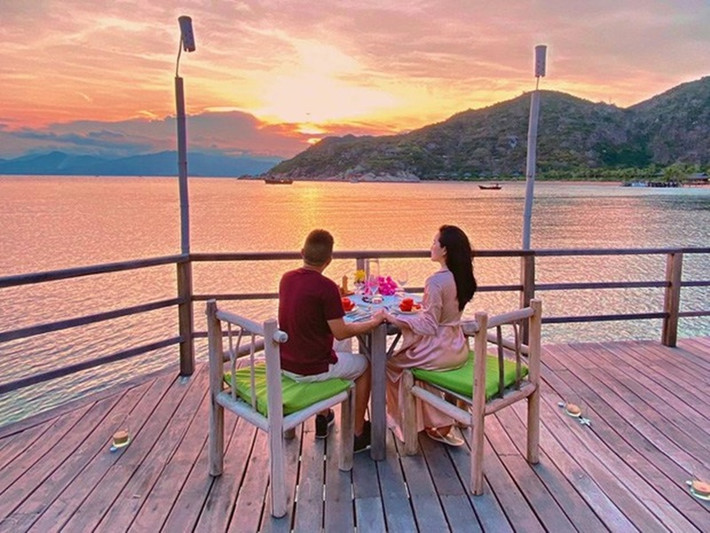 Nữ ca sĩ thường xuyên có những chuyến du lịch sang chảnh cùng gia đình.