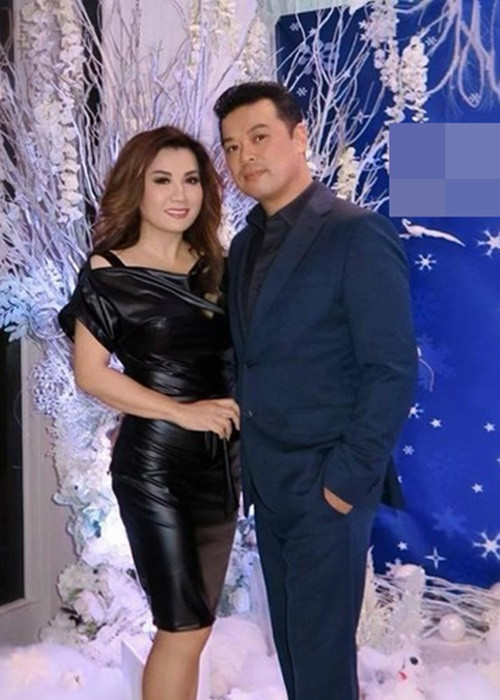 Bạn trai của nữ ca sĩ tên Tommy Nguyễn, kém cô 2 tuổi, không hoạt động trong showbiz.