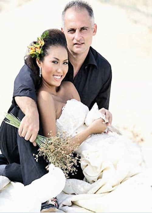 Năm 2008, Phi Thanh Vân kết hôn với doanh nhân người Pháp Thierry Blanc. Năm 2012, cặp đôi quyết định ly hôn. Ảnh: FBNV