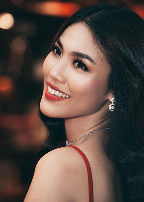 Hoa khôi Lan Khuê sinh năm 1991, xuất thân trong gia đình có tiếng về học vấn. Được biết, bố mẹ của cô đều là giảng viên đại học.