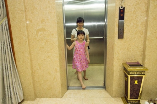 Thang máy di chuyển trong nhà