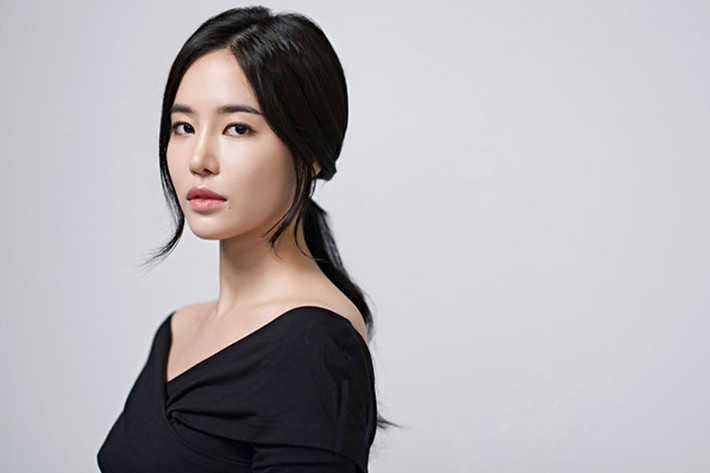 Cynthia là tình địch mới của Linh thay cho nhân vật Miso trong phần 1 của phim ra mắt vào cuối năm 2014 tại Việt Nam. (Ảnh: Keyeast)