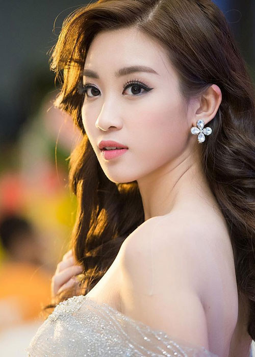 Hoa hậu Việt Nam 2016 - Đỗ Mỹ Linh được chọn là đại diện của Việt Nam trong cuộc thi Miss World 2017 (Hoa hậu Thế giới) sẽ được tổ chức vào đầu tháng 11 sắp tới.