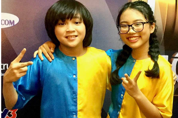 Quán quân Vietnam Idol Kids 2017 Thiên Khôi khoe ảnh thân thiết với đàn chị Phương Mỹ Chi là một trong những tin tức sao Việt trong ngày 29/8.