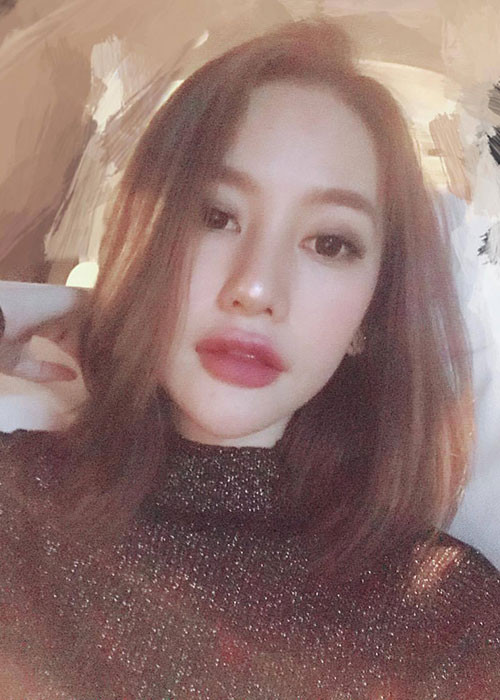 Linh Chi trải lòng: “Cuộc sống hiện tại của mình có tất cả mọi thứ dù không hơn ai nhưng mình vẫn cứ yêu điều đó”.