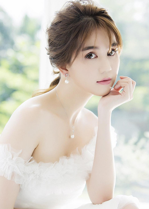 Đáng chú ý, tỷ phú 72 tuổi Hoàng Kiều được cho là bạn trai Ngọc Trinh. (Ảnh: Instagram nhân vật)