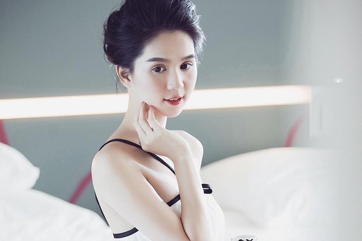 Trước khi có tình mới, Ngọc Trinh vốn cũng đã được xem là mỹ nhân Việt có những phát ngôn “thật như đếm” từng vấp phải những ý kiến trái chiều của dư luận. (Ảnh: Instagram nhân vật)