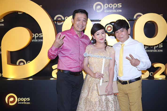 Được biết, kênh của Vân Sơn đã vượt kênh của Trường Giang và Thu Trang để đoạt giải thưởng này.