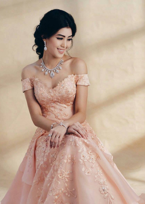 Đến từ Indonesia, Natasha Mannuel hiện đang là thí sinh có lượng bình chọn cao thứ ba. Mới đây, cô cũng đã xuất sắc về thứ 2 ở phần thi siêu mẫu. (Ảnh: Facebok nhân vật)