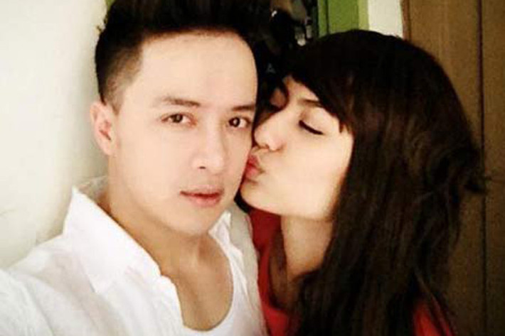 Sau Quế Vân, vào năm 2013, Cao Thái Sơn liên tục khoe ảnh tình cảm bên người mẫu Hồng Quế. Cả hai cùng đi xem phim, cafe. Tuy nhiên, nhiều khán giả cho rằng cả hai dùng chuyện tình cảm để PR cho MV mới của Cao Thái Sơn có sự tham gia của Hồng Quế. Ảnh: Khám Phá