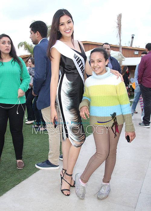 Ngay khi có mặt tại cuộc thi Miss Eco International 2017, cô đã giành giải thưởng. Đó là huy chương vàng kèm dải băng ghi Miss Fitness Unlimited Gym 2017. Ảnh: Missosology