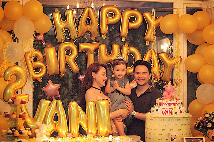 Trang Nhung tâm sự trước khi bé Vani cảm nhận được tình cảm của bố mẹ thì cô muốn gửi lời cám ơn con gái đã đến bên cô. Ảnh: FBNV