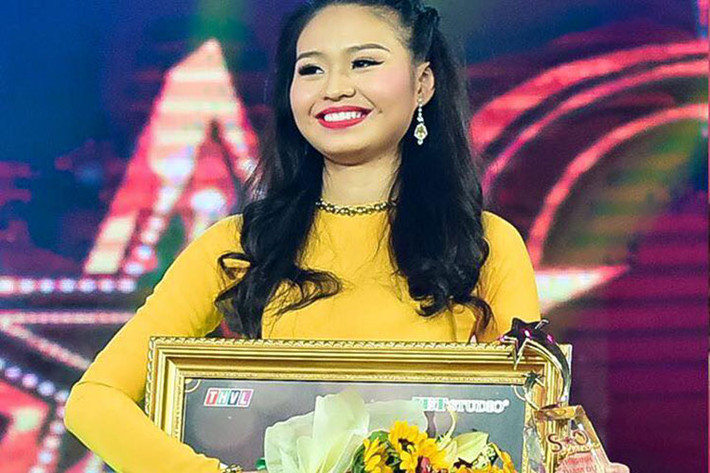 Lê Lộc bắt đầu được chú ý từ sau gameshow “Sao nối ngôi” và “Đấu trường tiếu lâm”. Tại “Sao nối ngôi”, cô đoạt giải tư. Ảnh: FBNV
