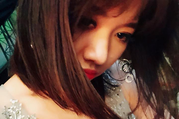 Hari Won được fans động viên khi mệt mỏi vì quay chương trình.