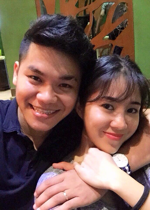 Dịp Valentine vừa qua, Phạm Trung Kiên gửi lời chúc ngọt lịm đến Lê Phương kèm hình ảnh tình tứ của cả hai. “Chúc "cà chua" Valentine vui nhen cứ làm những điều mình thích đừng lo gì hết vì đã có anh rồi nè”, anh viết. (Ảnh: FBNV)