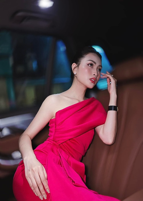 Được nhiều người theo đuổi nhưng nữ MC vẫn độc thân trong 8 năm qua. Ảnh: FBNV