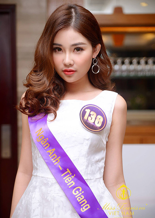 Lê Âu Ngân Anh bị gắn mác người đẹp thị phi khi liên tục vướng ồn ào hậu đăng quang Hoa hậu Đại dương 2017. Ảnh: Fanpage