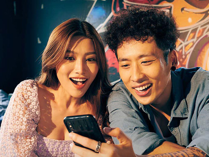 Chế Nguyễn Quỳnh Châu đảm nhận vai trò trợ lý xinh đẹp của Quắn trong phim "Bố già".