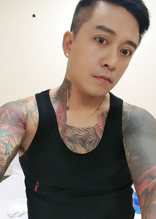 Tuấn Hưng từng xăm hình ngựa vì anh cùng vợ và con trai đầu lòng đều sinh năm Ngọ.