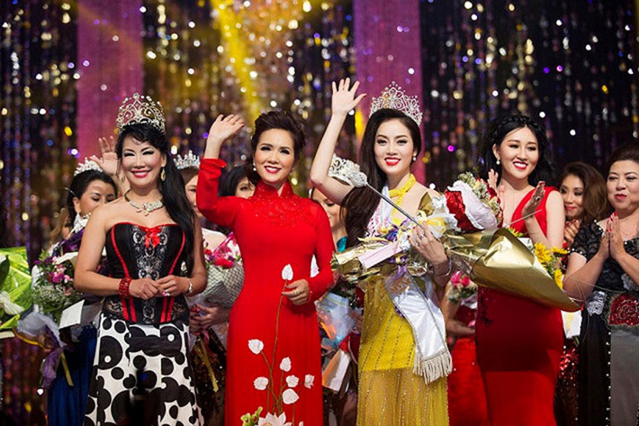 Huỳnh Tiên từng tham gia cuộc thi Hoa hậu Phụ nữ người Việt Thế giới năm 2015. Ảnh: Zing