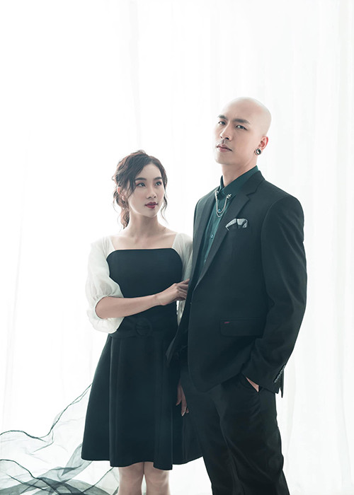 Bạn trai của Phạm Lịch tên Nguyễn Toàn Trung, sinh năm 1990 và là producer.