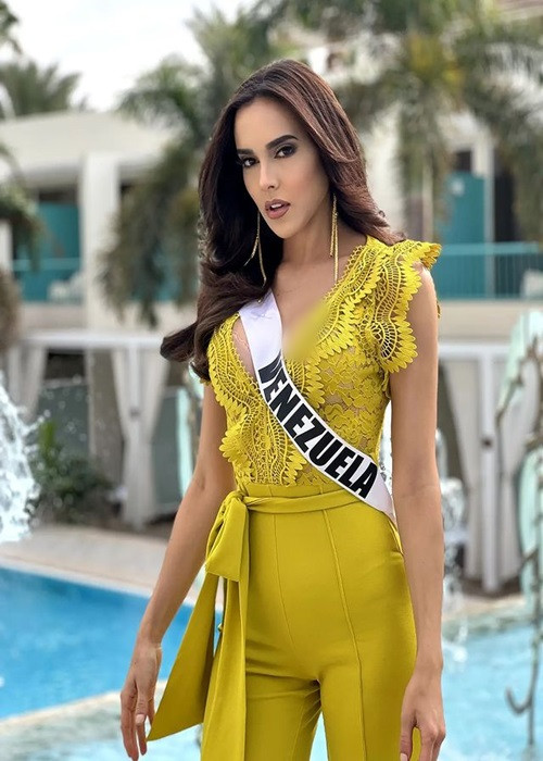 Đại diện Venezuela - Luiseth Materan được nhiều người dự đoán sẽ đăng quang. Luiseth cao 1m78, thân hình gợi cảm. Tại quê nhà, top 5 Hoa hậu Hoàn vũ Venezuela 2020 là diễn viên kiêm người mẫu. Ảnh: Luiseth Materan