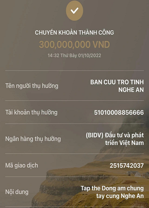 Năm 2022, nam rapper ủng hộ 300 triệu đồng cho người dân Nghệ An hứng chịu thiệt hại vì mưa bão. Ảnh: VTV