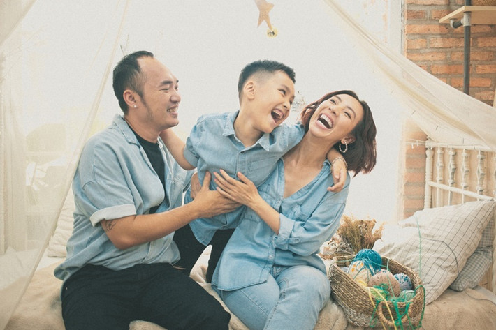 Vợ chồng Tiến Luật dự tính có con thứ hai vào cuối năm nay. Ảnh: FBNV.