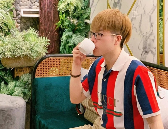 Đức Phúc chuộng đồ hiệu cá tính. Ảnh: Znews.
