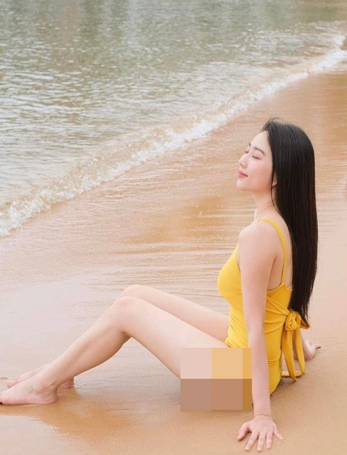 Huỳnh Hồng Loan quyến rũ gây mê khi diện bikini. Ảnh: FB Huỳnh Hồng Loan.