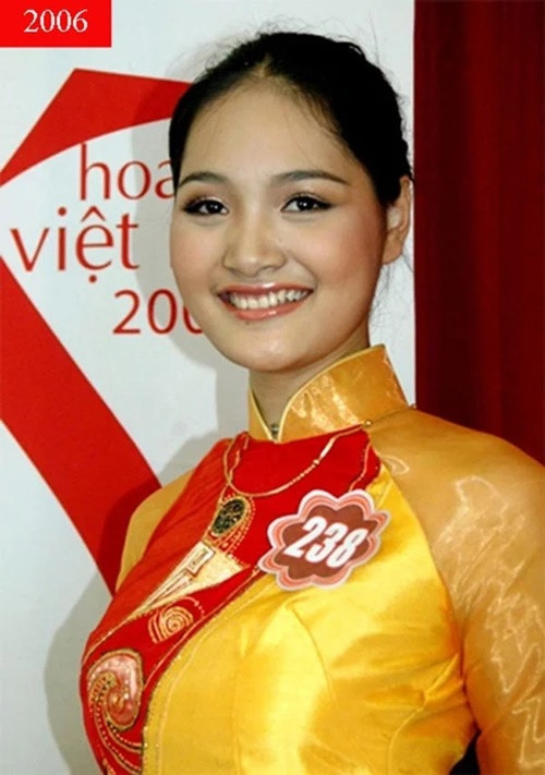 Hoa hậu Hương Giang từng miệt mài thi nhan sắc. Cô lọt top 10 Hoa hậu phụ nữ Việt Nam qua ảnh 2005, đăng quang Hoa hậu Hải Dương 2006, vào top 10 Hoa hậu Việt Nam 2006. Ảnh: Dân Việt.