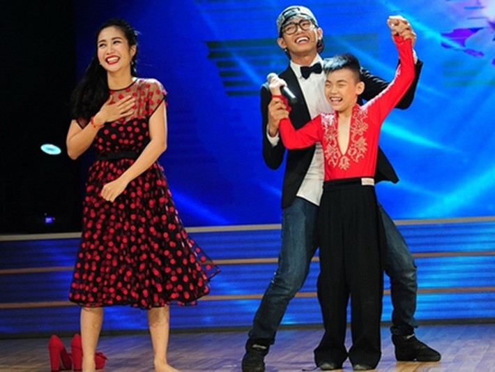 Ốc Thanh Vân còn làm giám khảo trong nhiều gameshow như “Tiếu lâm tứ trụ nhí”, “Tuyệt đỉnh song ca nhí”, “Bước nhảy hoàn vũ nhí”, “Diễn viên bá đạo”...Ảnh: VTV