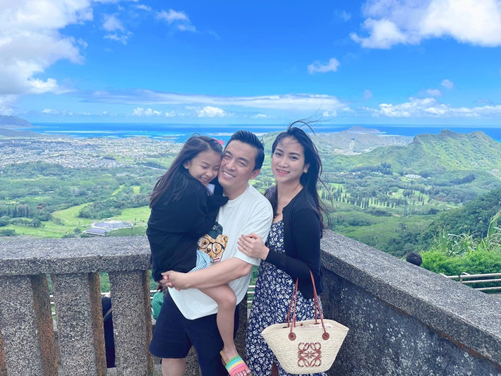 “Sau này hai vợ chồng có em bé, không còn thời gian nên không làm nữa, các bất động sản ở Mỹ cứ để đó vậy thôi”, Lam Trường cho biết. Ảnh: FB Yến Phương.
