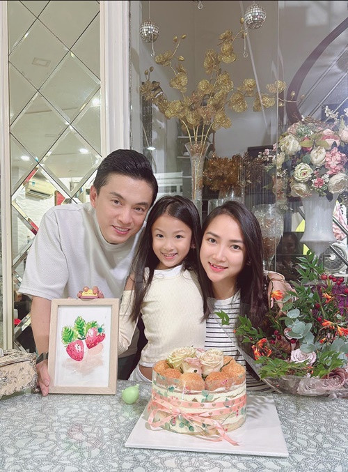 Ngày mới quen biết Yến Phương, nam ca sĩ đầu tư 1 khu nhà trọ cho thuê ở Mỹ để vợ quản lý. Ảnh: FB Yến Phương.