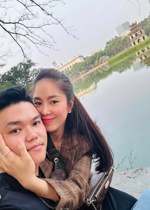 Gần đây, trong một chương trình, Lê Phương cho biết, trước khi gặp Trung Kiên, cô để mặc cuộc sống của mình bị xáo trộn. Bằng tình yêu của mình, Trung Kiên giúp Lê Phương sắp xếp lại cuộc sống.