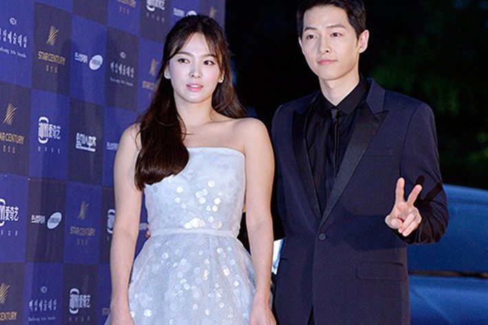 Phía công ty Blossom Entertainment đại diện nam diễn viên Song Joong Ki cũng giải thích: “Những thông tin trên báo chí Trung Quốc là sai sự thật. Chuyến du lịch Bali của Song Joong Ki đi cùng với bạn bè trước khi họp báo ra mắt phim Đảo địa ngục”.