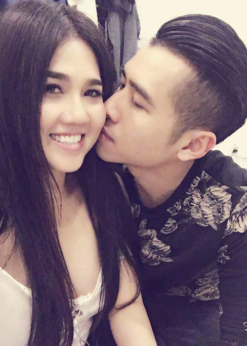Ngọc Bích là chị gái của Ngọc Trinh. Mới đây, cô đã công khai ly hôn với ca sĩ Akio Lee và bất ngờ khoe người tình mới. Ảnh: FBNV