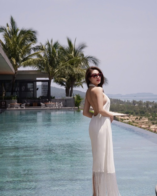 Kim Tuyên từng đặt mục tiêu lập gia đình vào độ tuổi 28-29. Tuy nhiên, hiện tại, cô muốn dành nhiều thời gian cho công việc. Kim Duyên đặt cột mốc 10 năm tới sẽ có chồng con.